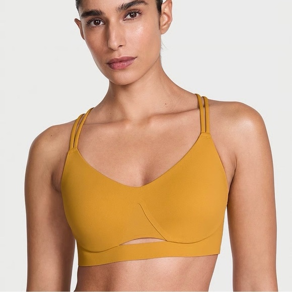 Victoria's Secret Other - Victoria's Secret VSX Elevate Strappy Sports Bra Gold Standard XS